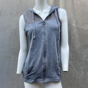 Cable & Gauge women's sleeveless hoodie/sweatshirt